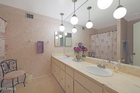 74 E Canterbury Ct, Phoenix, AZ 85022 photo 22