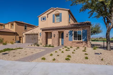 664 E Peach Tree St, Queen Creek, AZ 85140
