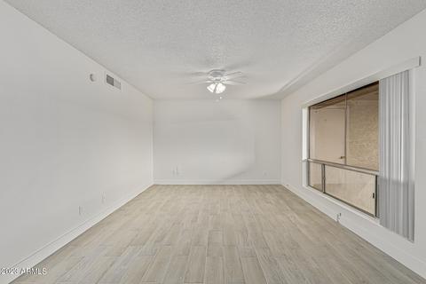 202 E Ruth Ave #10, Phoenix, AZ 85020 photo 4