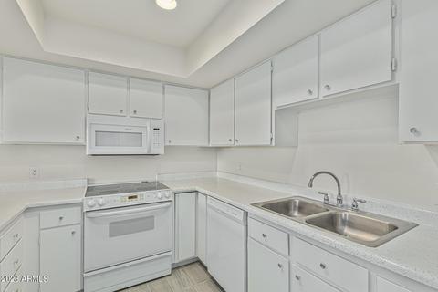 202 E Ruth Ave #10, Phoenix, AZ 85020 photo 13