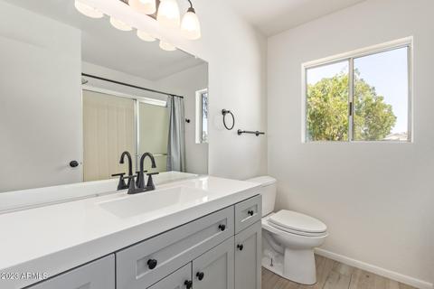 4426 E Coconino St, Phoenix, AZ 85044 photo 6