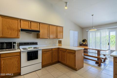 806 W Iris Dr, Gilbert, AZ 85233 photo 8