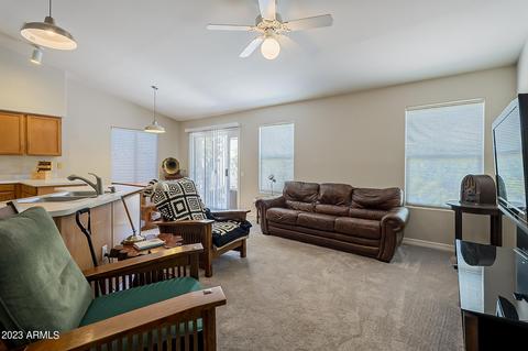 806 W Iris Dr, Gilbert, AZ 85233 photo 4