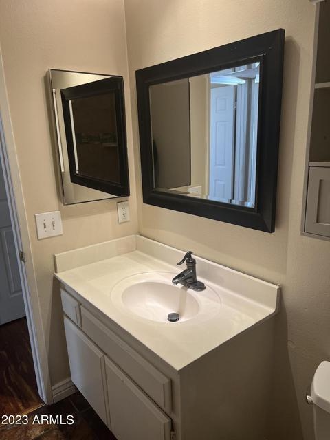 5525 E Thomas Rd #H5, Phoenix, AZ 85018 photo 11