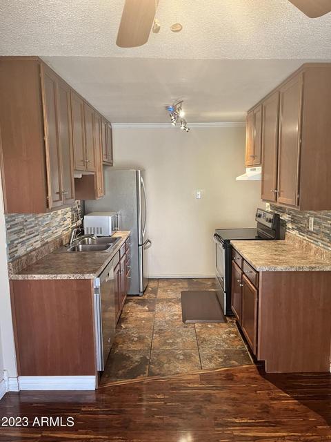 5525 E Thomas Rd #H5, Phoenix, AZ 85018 photo 3