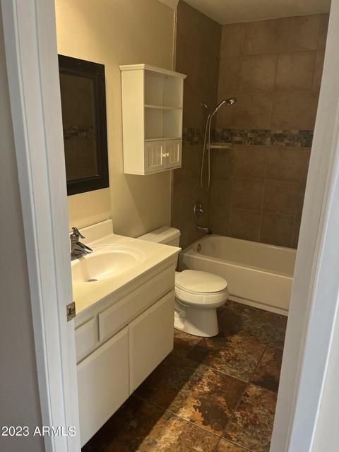 5525 E Thomas Rd #H5, Phoenix, AZ 85018 photo 12
