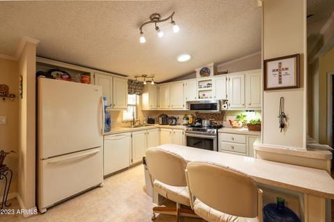 2400 E Baseline Ave #16, Apache Junction, AZ 85119 photo 16