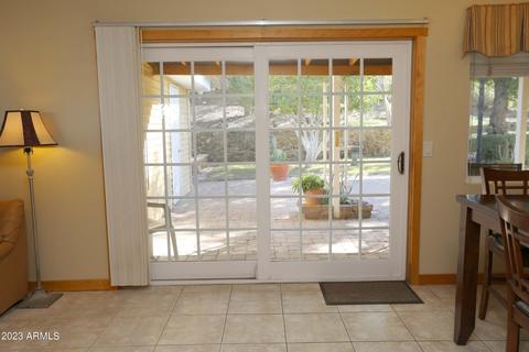 1017 Echo Ln, Phoenix, AZ 85020 photo 10