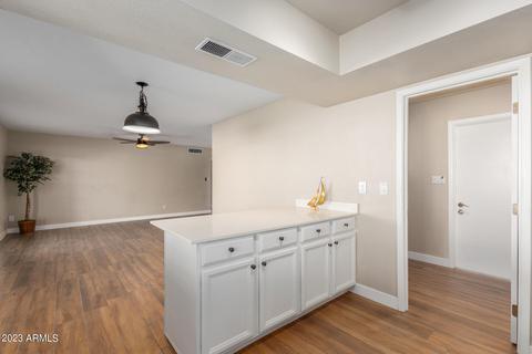 2154 E Greenway Dr, Tempe, AZ 85282 photo 13