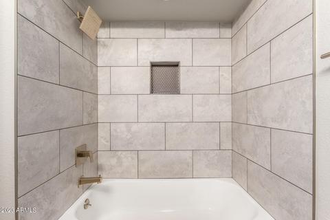 2154 E Greenway Dr, Tempe, AZ 85282 photo 27