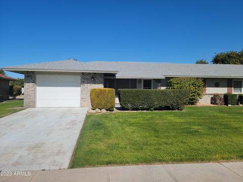 9530 W Greenhurst Dr, Sun City, AZ 85351