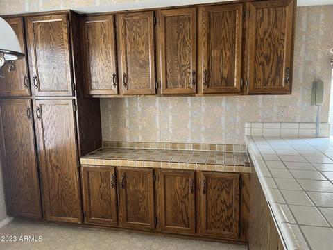2102 E Sheena Dr, Phoenix, AZ 85022 photo 4