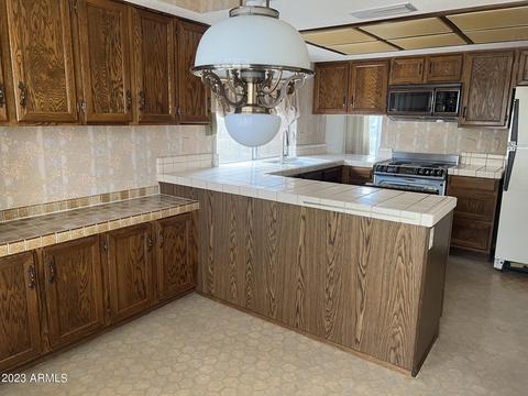 2102 E Sheena Dr, Phoenix, AZ 85022 photo 2