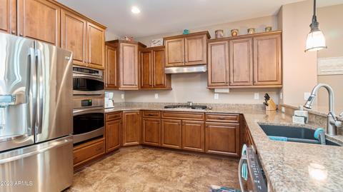 5747 S Parkcrest St, Gilbert, AZ 85298 photo 4