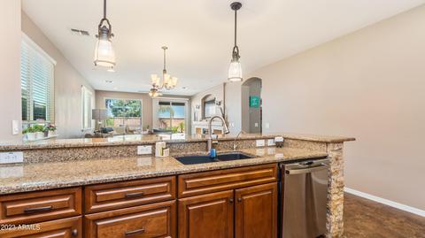 5747 S Parkcrest St, Gilbert, AZ 85298 photo 6
