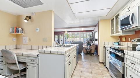 15435 N 9th Pl, Phoenix, AZ 85022 photo 8