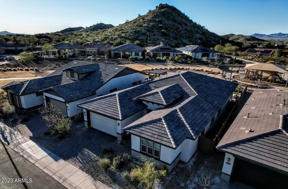  18210 W Hope Dr, Goodyear, AZ 85338 photo 4