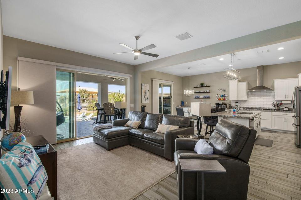  18210 W Hope Dr, Goodyear, AZ 85338 photo 5