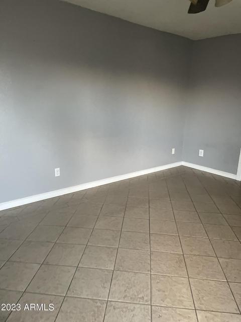 7741 W Mitchell Dr, Phoenix, AZ 85033 photo 4