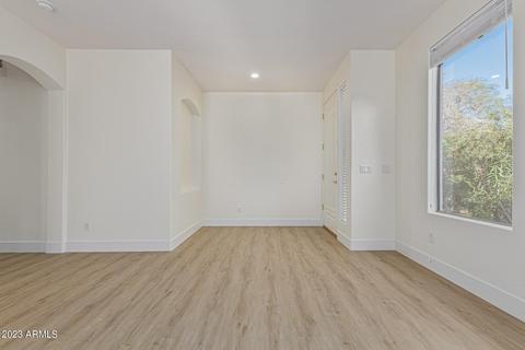 1060 S Hazel Ct, Gilbert, AZ 85296 photo 9
