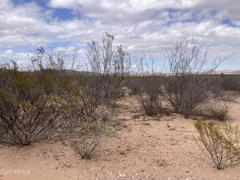 10524 E Watering Hole St #4, Sierra Vista, AZ 85635
