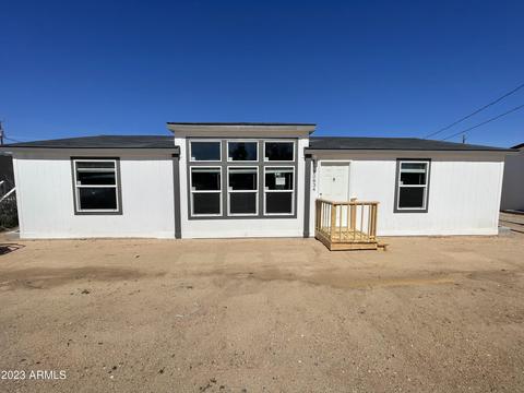 20842 E Cedar Dr, Mayer, AZ 86333