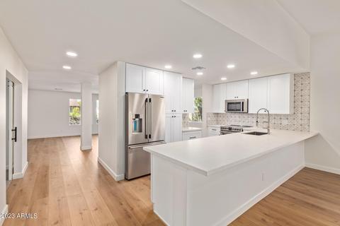 5007 E Magic Stone Dr, Phoenix, AZ 85044 photo 4