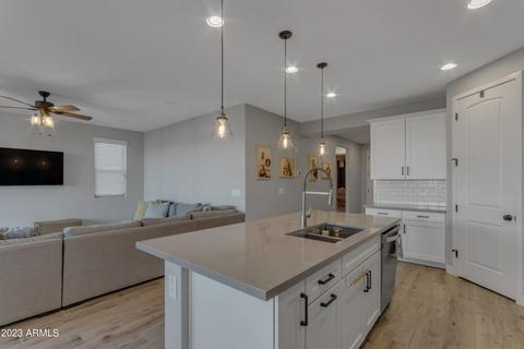 10134 E Revolution Dr, Mesa, AZ 85212 photo 10