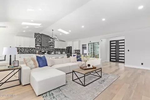 4035 W Sandra Ter, Phoenix, AZ 85053