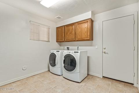 3302 E Desert Flower Ln, Phoenix, AZ 85044 photo 18