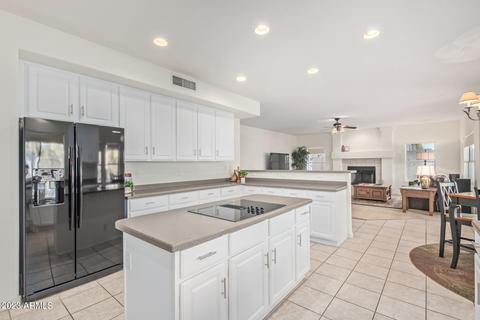 3302 E Desert Flower Ln, Phoenix, AZ 85044 photo 12