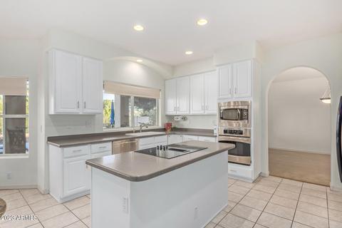3302 E Desert Flower Ln, Phoenix, AZ 85044 photo 13