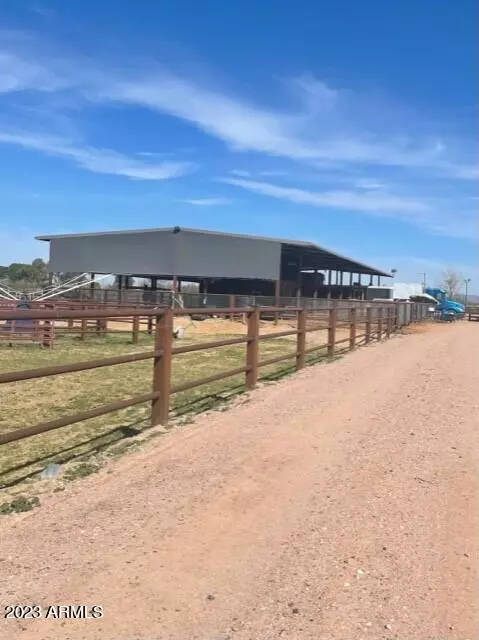 185 W Marilyn Way, San Tan Valley, AZ 85140