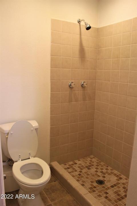 2233 E Laurel Ln, Phoenix, AZ 85028 photo 12