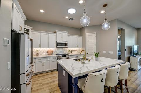 3862 E Arabian Dr, Gilbert, AZ 85296 photo 5
