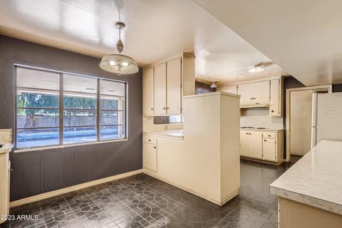 521 E State Ave, Phoenix, AZ 85020 photo 9
