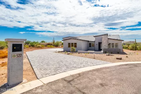 522 N Sun Rd, Apache Junction, AZ 85119