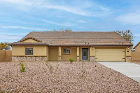 3825 N Ranch Way, Casa Grande, AZ 85122