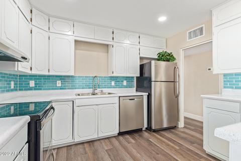 2024 E Hubbell St, Phoenix, AZ 85006 photo 10