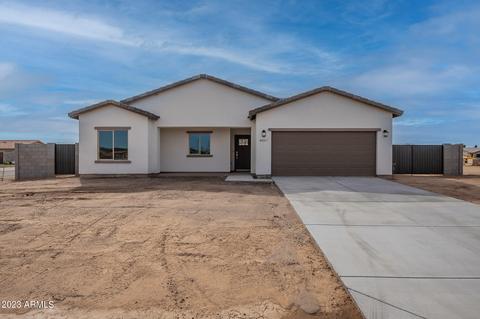 8827 W Tinajas Dr, Arizona City, AZ 85123
