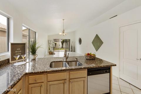 167 W Smoke Tree Rd, Gilbert, AZ 85233 photo 8