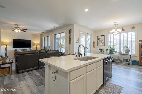 1541 E Lark St, Gilbert, AZ 85297 photo 9