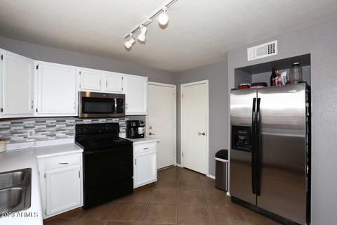 1326 E Hearne Way, Gilbert, AZ 85234 photo 12