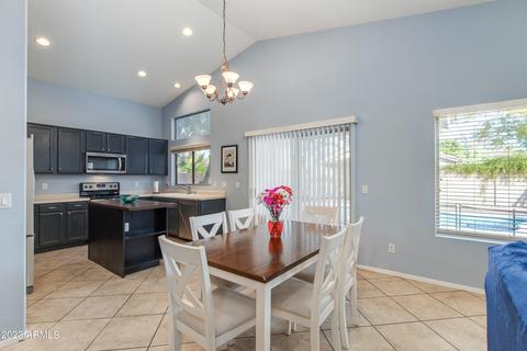 302 E Rawhide Ave, Gilbert, AZ 85296 photo 2