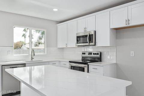 3315 E Helena Dr, Phoenix, AZ 85032 photo 9