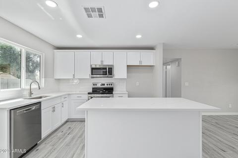 3315 E Helena Dr, Phoenix, AZ 85032 photo 10