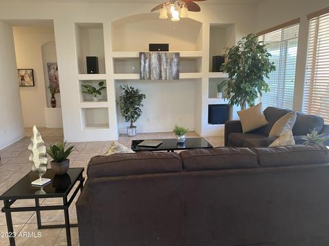 1815 E Desert Ln, Phoenix, AZ 85042 photo 8