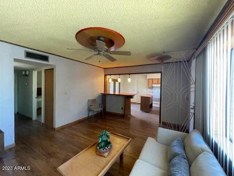 2110 E Betty Elyse Ln, Phoenix, AZ 85022 photo 6