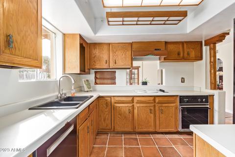 4049 E Cannon Dr, Phoenix, AZ 85028 photo 12