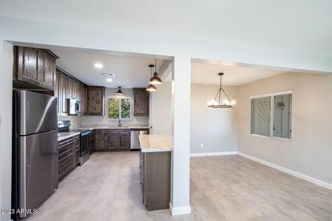 6726 N 10th Pl, Phoenix, AZ 85014 photo 6